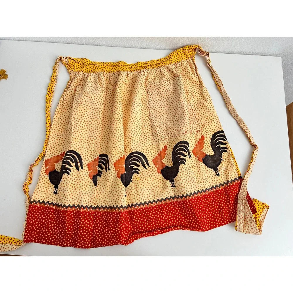 Vintage Rooster Print Half Apron Red Yellow Calico Heart Farmhouse Kitchen Retro